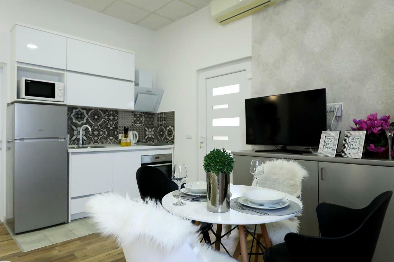 Studio apartman Summer Flower Zadar Exterior foto